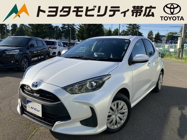 ヤリス1.5 ハイブリッド X E-Four 4WD