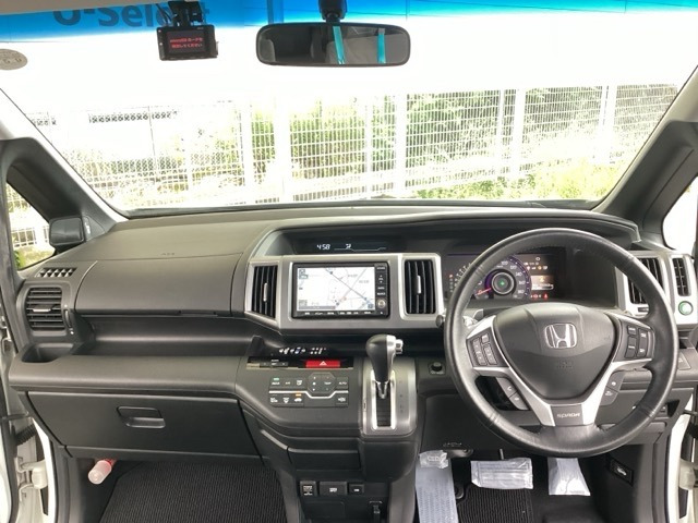 ステップワゴン2.0 スパーダ Z インターナビ セレクション