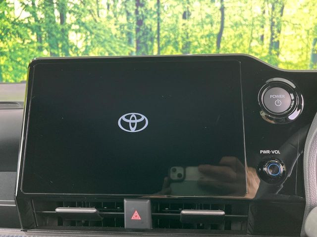 �y10.5�C���` �f�B�X�v���C�I�[�f�B�I�z���ʂ̃f�B�X�v���C��AppleCarPlay��AndroidAuto�����p�\�B�傫�ȉ�ʂŃX�}�z�i�r�A�v���������p���������܂���