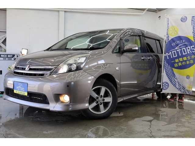 アイシス1.8 プラタナ リミテッド 4WD