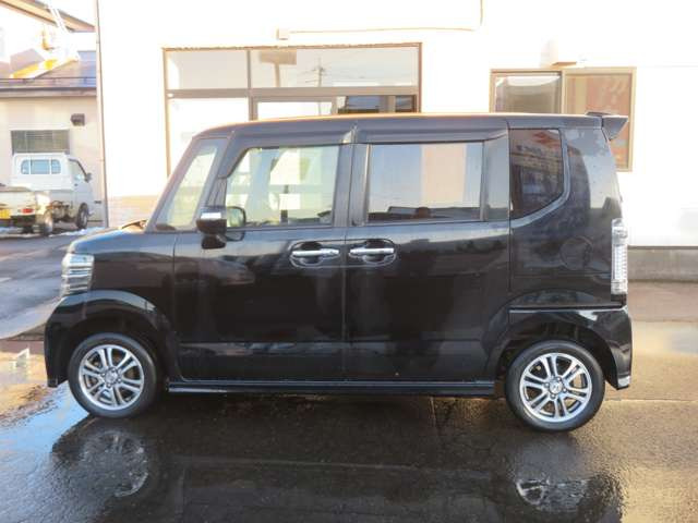 N-BOXカスタムG SSパッケージ 4WD