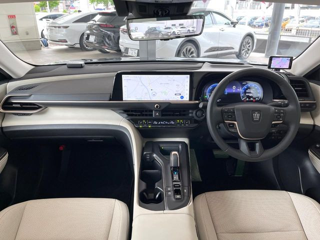 クラウンクロスオーバー2.5 G アドバンスト レザー パッケージ E-Four 4WD