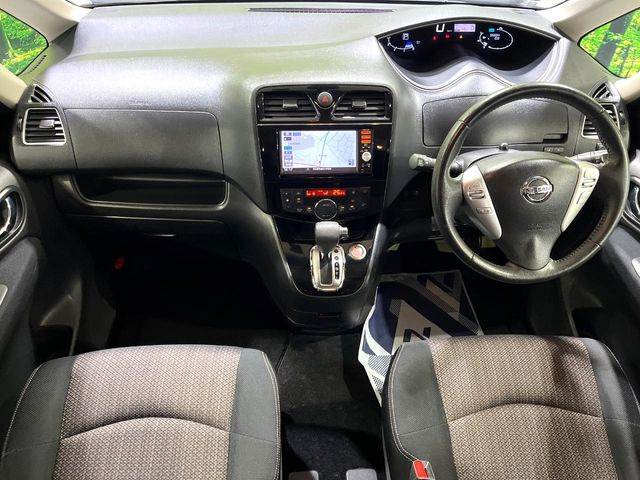 セレナ2.0 ハイウェイスター Vセレクション+Safety II S-HYBRID