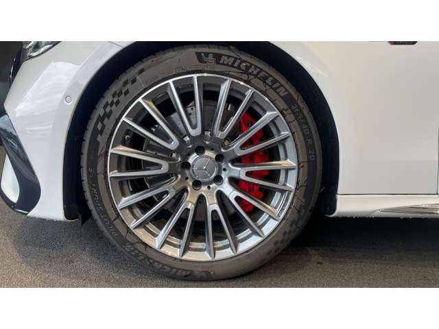 EクラスワゴンAMG E53 ハイブリッド 4マチックプラス (PHEV) 4WD
