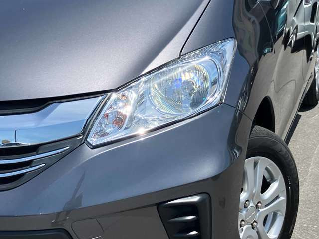 フリード1.5 G プレミアムエディション 4WD