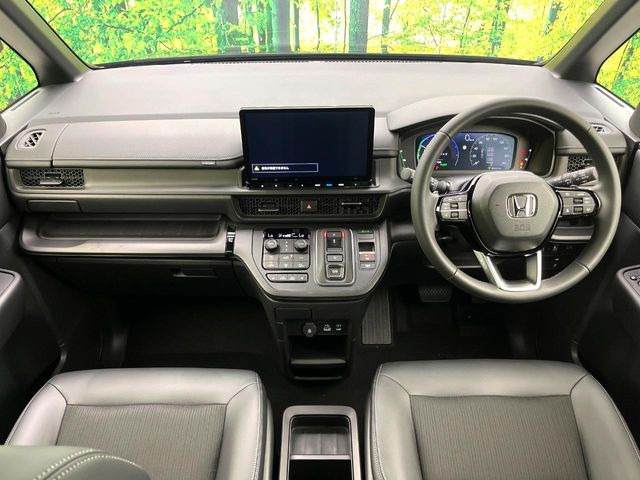 ステップワゴン2.0 e:HEV スパーダ