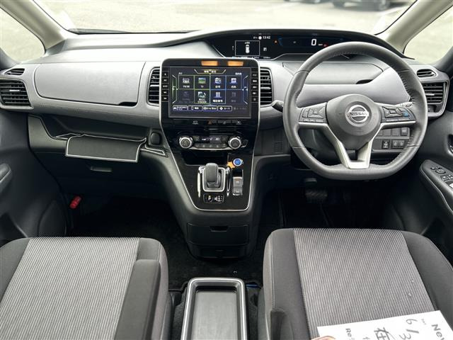 セレナ1.2 e-POWER ハイウェイスターV
