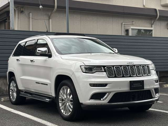 グランドチェロキーサミット 4WD