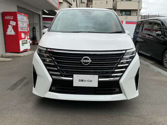 セレナ1.4 e-POWER ハイウェイスターV