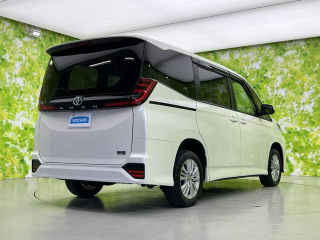 ノア1.8 ハイブリッド S-G E-Four 4WD