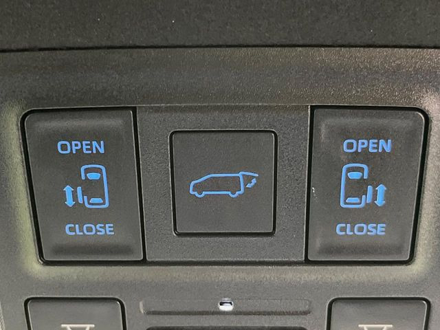 ヴォクシー1.8 ハイブリッド S-Z