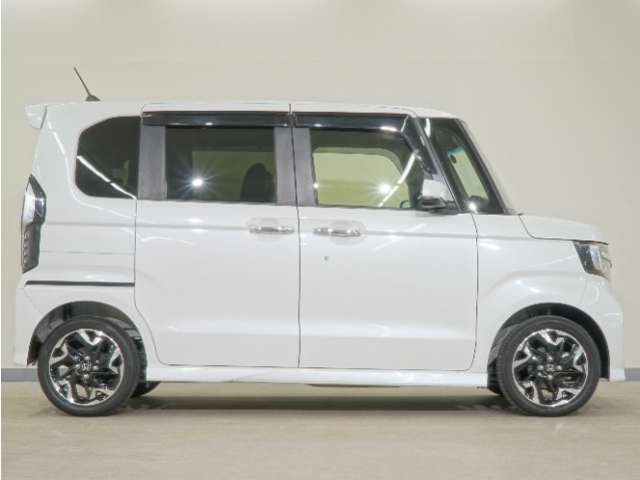 N-BOXカスタムG L ターボ ホンダセンシング 4WD
