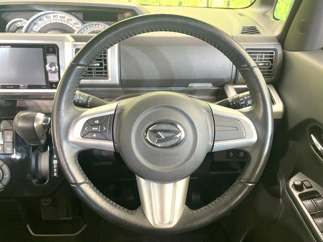 �y�X�e�A�����O�X�C�b�`�z�^�]���A�O������ڐ������炷���ƂȂ��A�I�[�f�B�I���̑��삪�\�ȕ֗��@�\!���S&���K�ȃh���C�u�����o���Ă���܂���