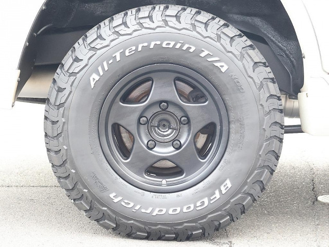 ランドクルーザー1004.7 VXリミテッド 4WD