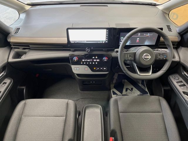 セレナ1.4 e-POWER ハイウェイスターV