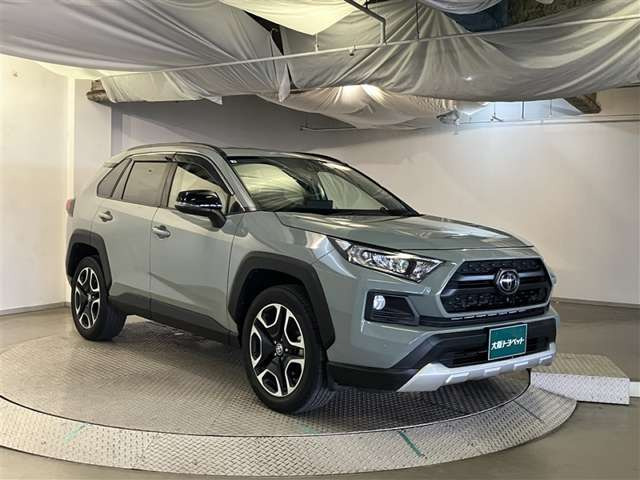 RAV42.0 アドベンチャー 4WD