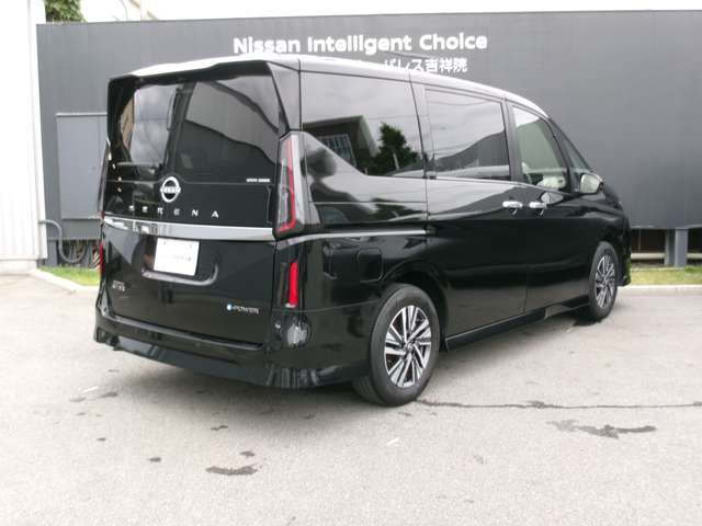 セレナ1.4 e-POWER ハイウェイスターV