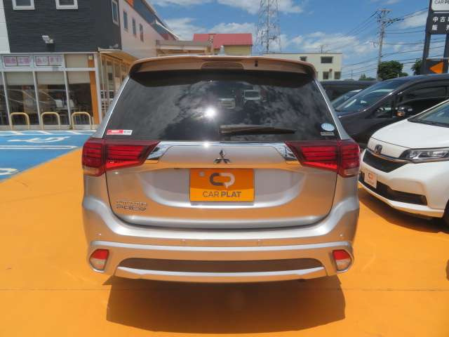 アウトランダーPHEV2.0 G ナビパッケージ 4WD