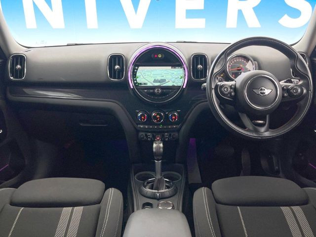 ミニクロスオーバークーパー SD オール4 4WD