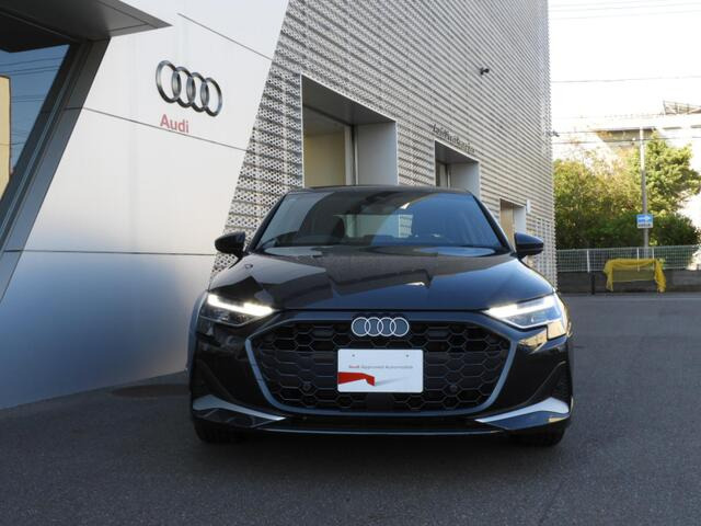 A3セダン30 TFSI アドバンスド