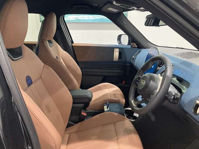 ミニカントリーマンD DCT ディーゼル
