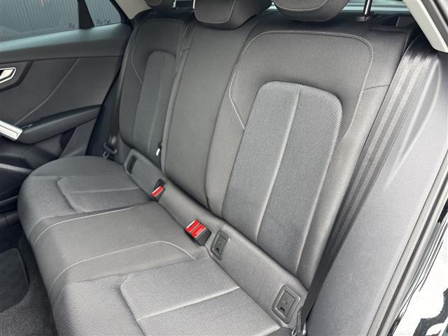 Q230 TFSI スポーツ