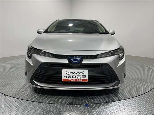 カローラツーリング1.8 ハイブリッド G E-Four 4WD