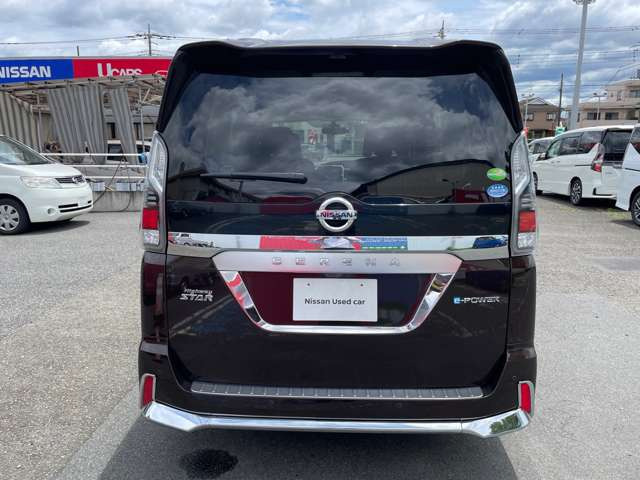 セレナ1.2 e-POWER ハイウェイスターV