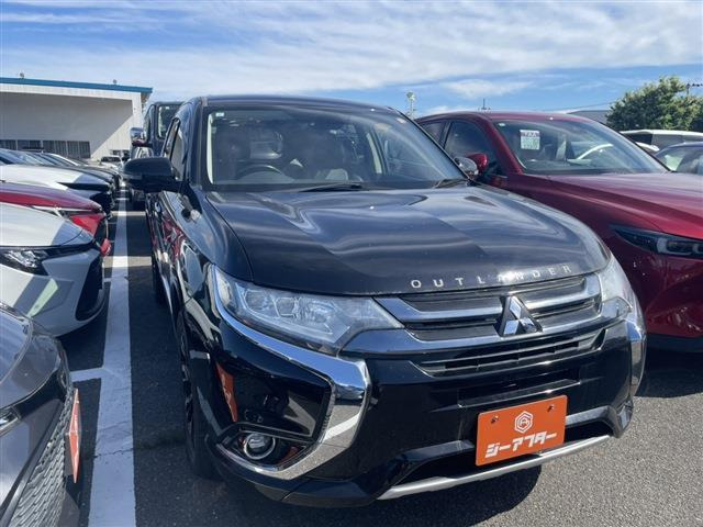 アウトランダーPHEV2.0 G ナビパッケージ 4WD