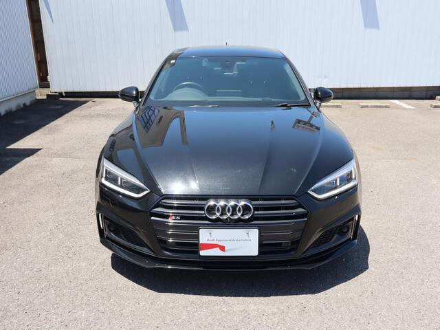 S5スポーツバック3.0 4WD