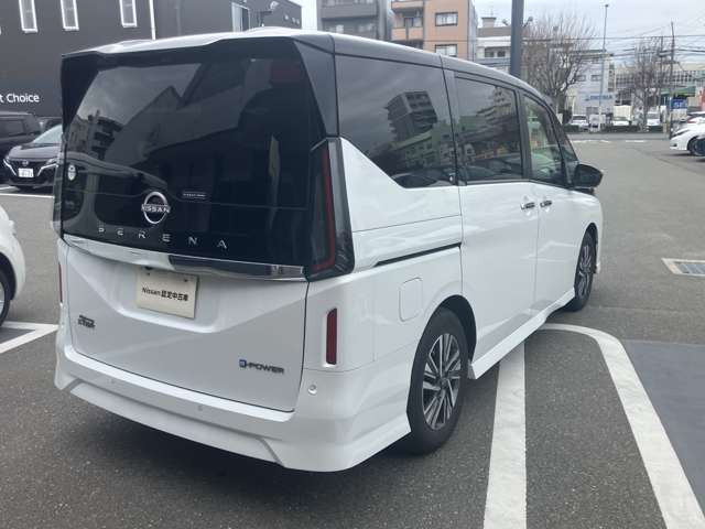 セレナ1.4 e-POWER ハイウェイスターV