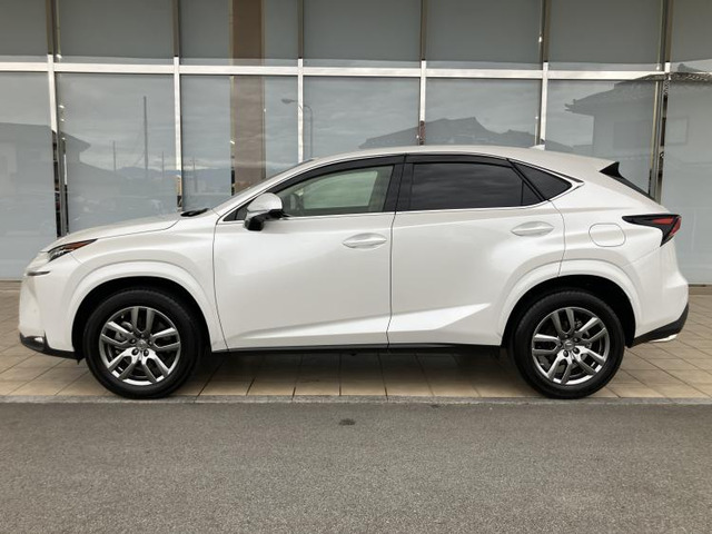 NX200t バージョンL