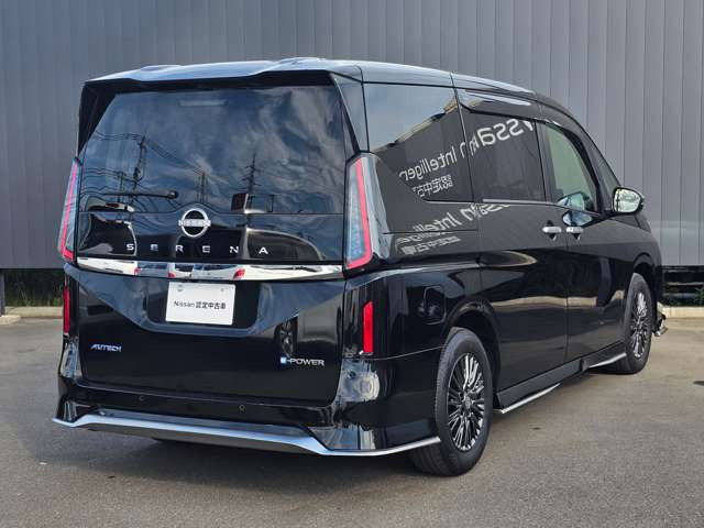 セレナ1.4 e-POWER AUTECH