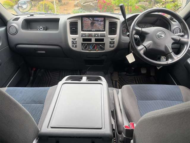キャラバン3.0 DX ロング ディーゼル 4WD