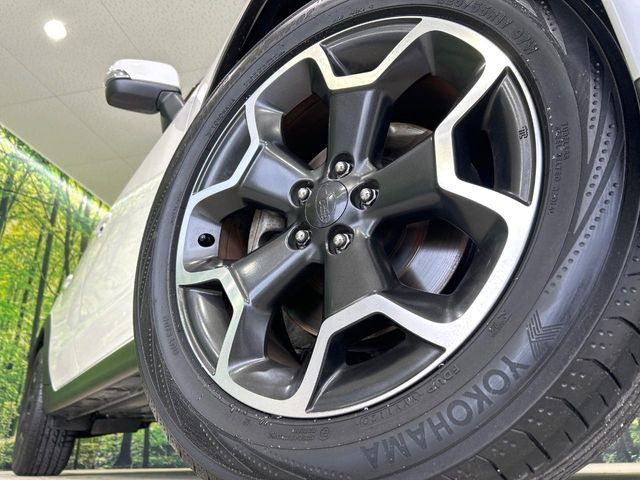 �y����17�C���`�A���~�z�C�[���z�O�ςɃ}�b�`���������A���~�z�C�[���𑕒����Ă���܂��B�e��ЊO�A���~�z�C�[����A�X�^�b�h���X�^�C�����戵�����Ă���܂��B���񂲑��k����������