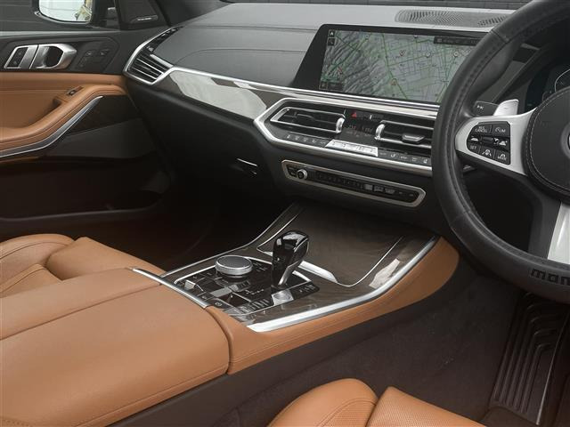 X5xドライブ 40d Mスポーツ 4WD