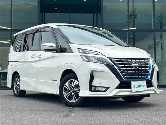 セレナ1.2 e-POWER ハイウェイスターV