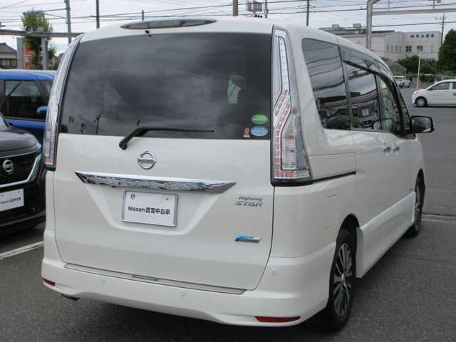 セレナ2.0 ハイウェイスター Vセレクション+Safety II S-HYBRID
