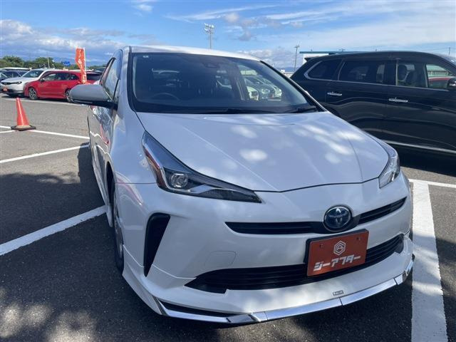 プリウス1.8 S