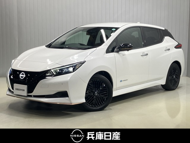 リーフX Vセレクション 90周年記念車