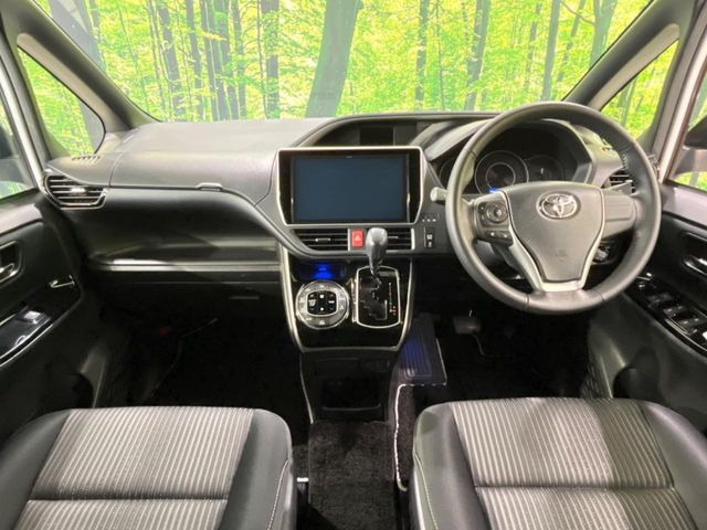 ヴォクシー2.0 ZS 煌