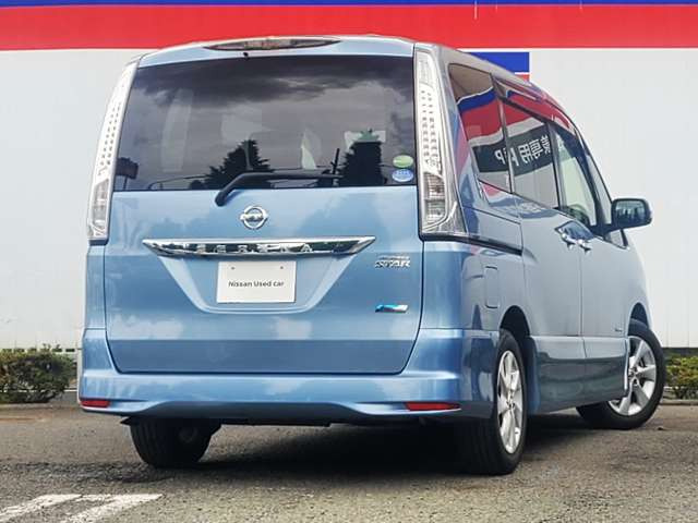 セレナ2.0 ハイウェイスター S-HYBRID Vセレクション