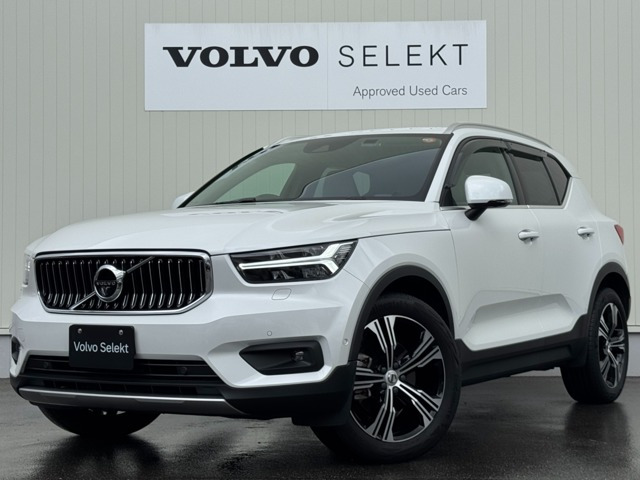 XC40B4 AWD インスクリプション 4WD