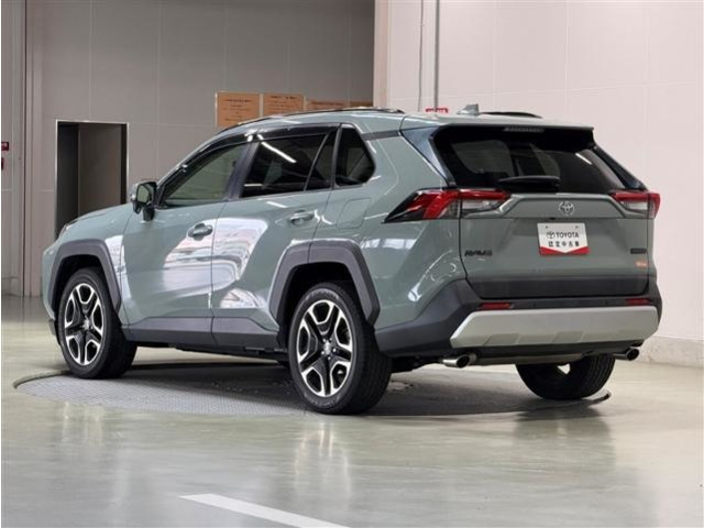 RAV4