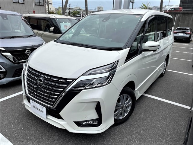 セレナ2.0 ハイウェイスターV 4WD