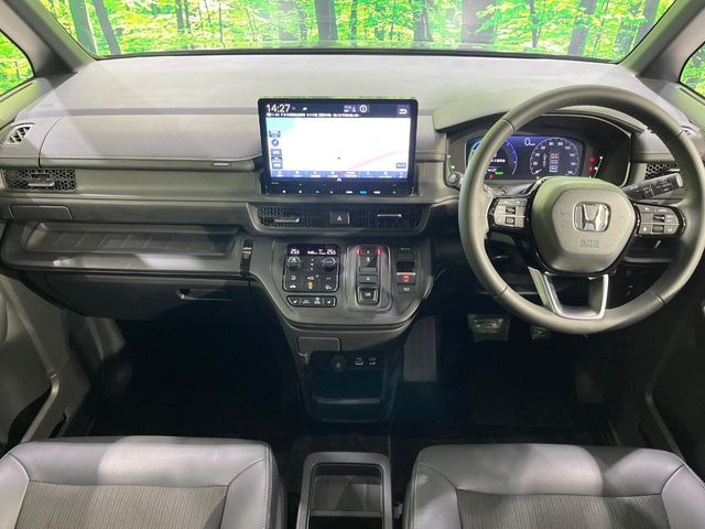 ステップワゴン2.0 e:HEV スパーダ