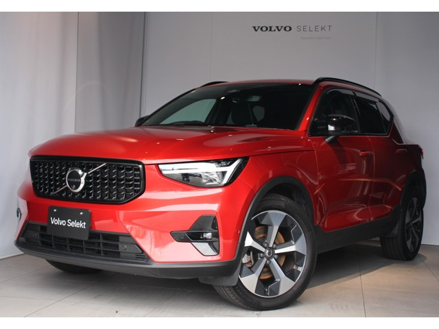 XC40アルティメット B4 AWD ダークエディション 4WD