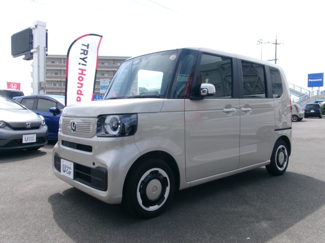 N-BOXファッションスタイル モノトーン