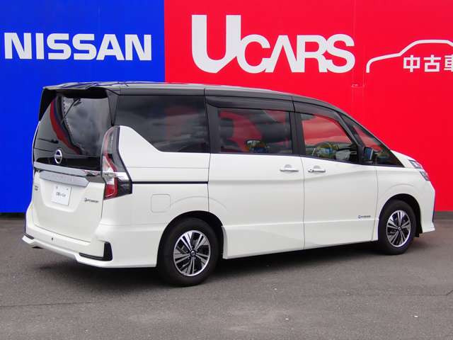 セレナ1.2 e-POWER ハイウェイスターV