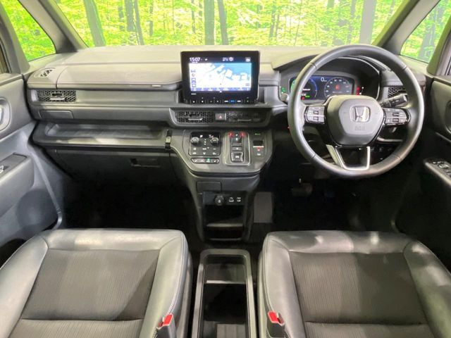ステップワゴン2.0 e:HEV スパーダ